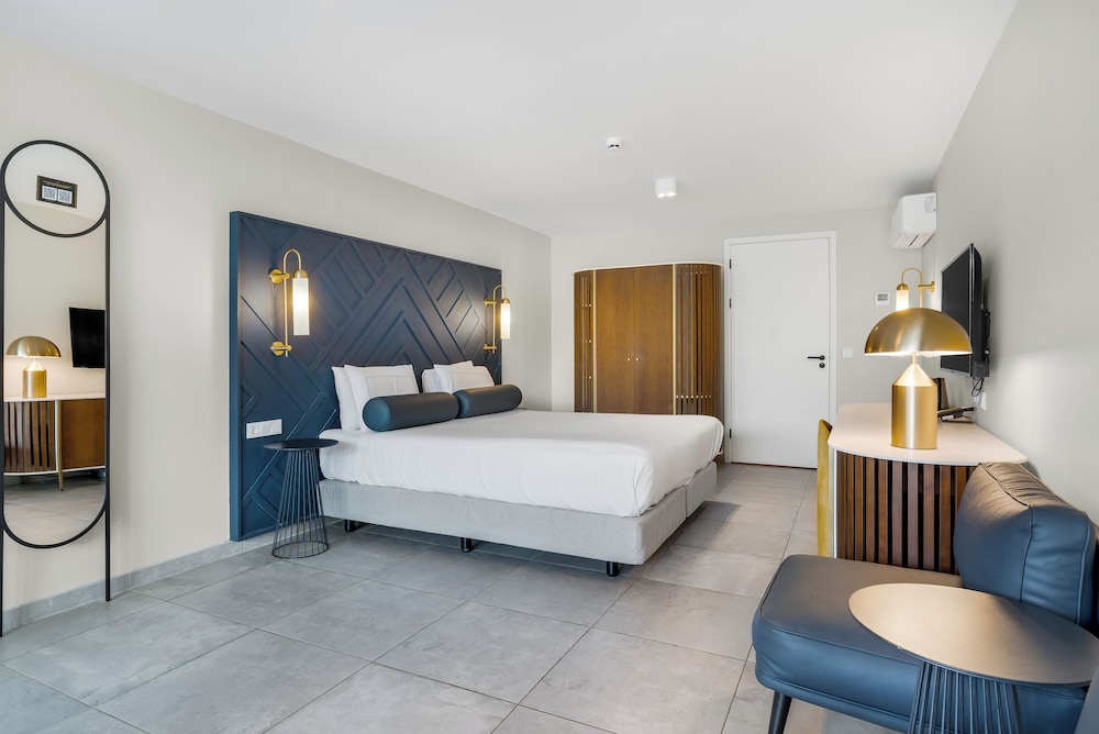 Habitación Deluxe, 1 cama de matrimonio grande del hotel Mangrove Beach Corendon Curacao. Foto 4