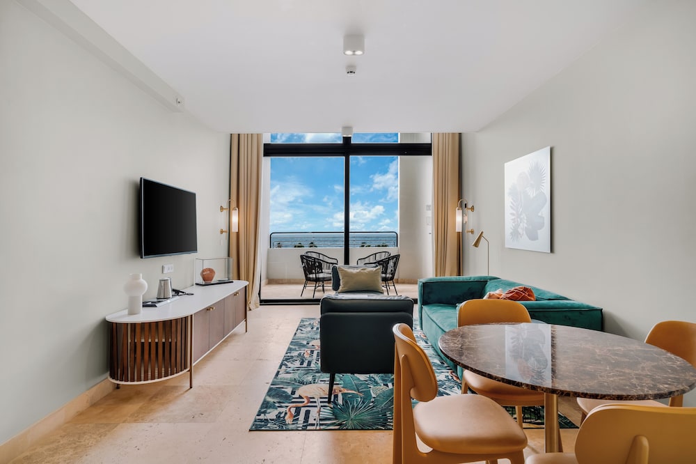 Suite, 1 cama de matrimonio grande (Penthouse Suite) del hotel Mangrove Beach Corendon Curacao. Foto 6