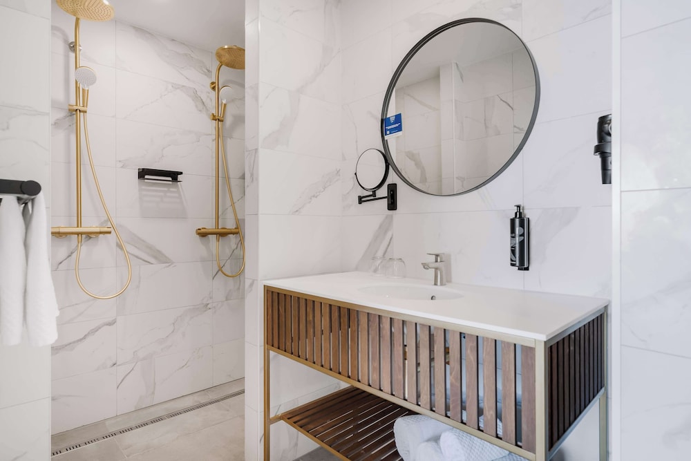 Suite, 1 cama de matrimonio grande del hotel Mangrove Beach Corendon Curacao. Foto 4
