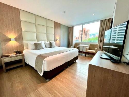 Suite del hotel San Fernando Plaza. Foto 5