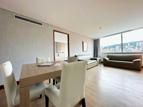 Suite del hotel San Fernando Plaza. Foto 6