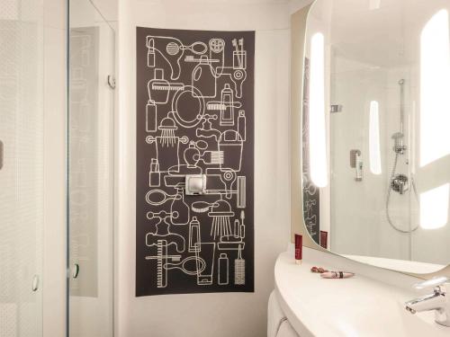 Habitación Estándar con 1 cama doble del hotel ibis Troyes Centre. Foto 3