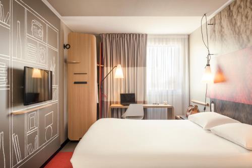 Habitación Estándar con 1 cama doble del hotel ibis Troyes Centre. Foto 11