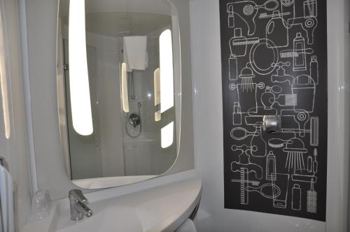 Habitación Estándar con 1 cama doble del hotel ibis Troyes Centre. Foto 14