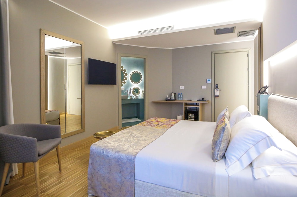 Habitación doble Superior 1 Cama doble Normal del hotel Vlora Priam Affiliated By Melia