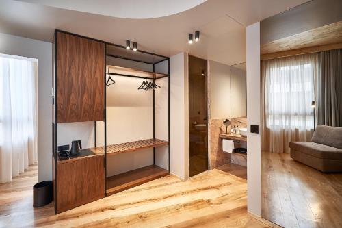 Suite Deluxe del hotel The Log Porto Hotel by Piamonte Hotels. Foto 8