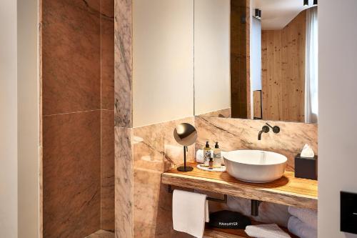 Suite Executive del hotel The Log Porto Hotel by Piamonte Hotels. Foto 2