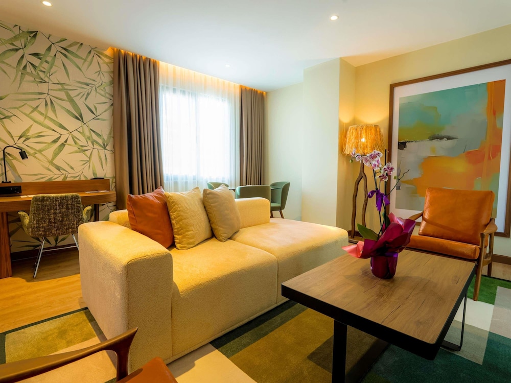 Suite Familiar Estándar con 2 habitaciones comunicadas del hotel Ibis Styles Istanbul Kurtkoy. Foto 12