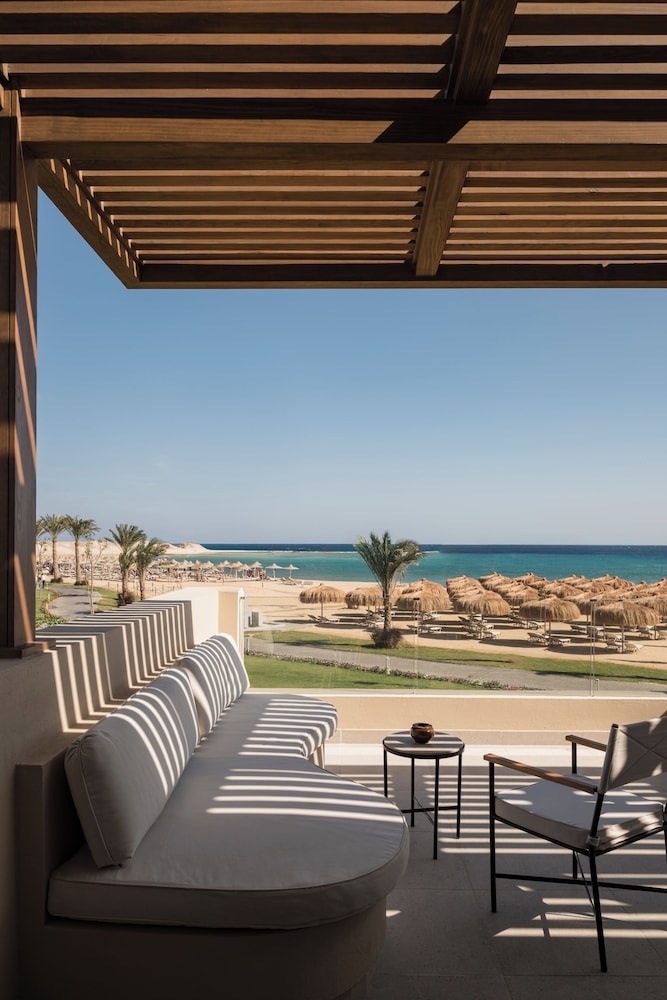 Habitación Deluxe, 1 cama de matrimonio, vistas al mar (Family) del hotel JAZ Elite Riviera. Foto 4