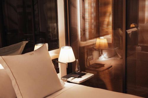 Habitación Doble Deluxe - 2 camas del hotel Sax Paris, LXR Hotels and Resorts. Foto 2