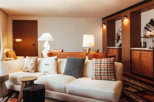 Suite Signature del hotel Sax Paris, LXR Hotels and Resorts