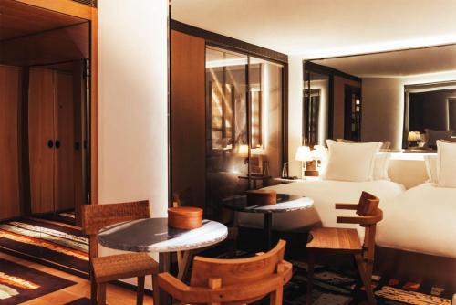 Habitación Doble Deluxe - 2 camas del hotel Sax Paris, LXR Hotels and Resorts. Foto 9