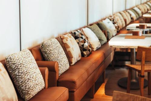 Prestige Junior King Suite del hotel Sax Paris, LXR Hotels and Resorts. Foto 4