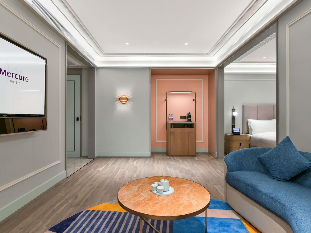 Privilege, Habitación, 1 cama de matrimonio grande del hotel Mercure Guangzhou Nansha. Foto 4