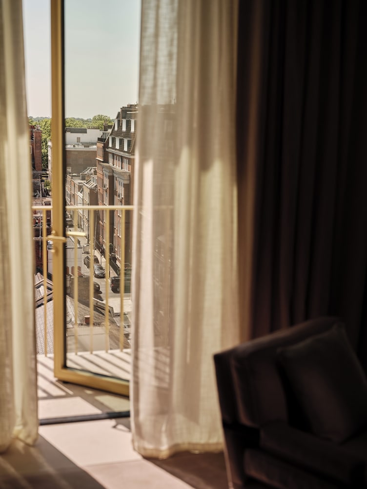 Mews Junior Suite del hotel The Chancery Rosewood. Foto 4