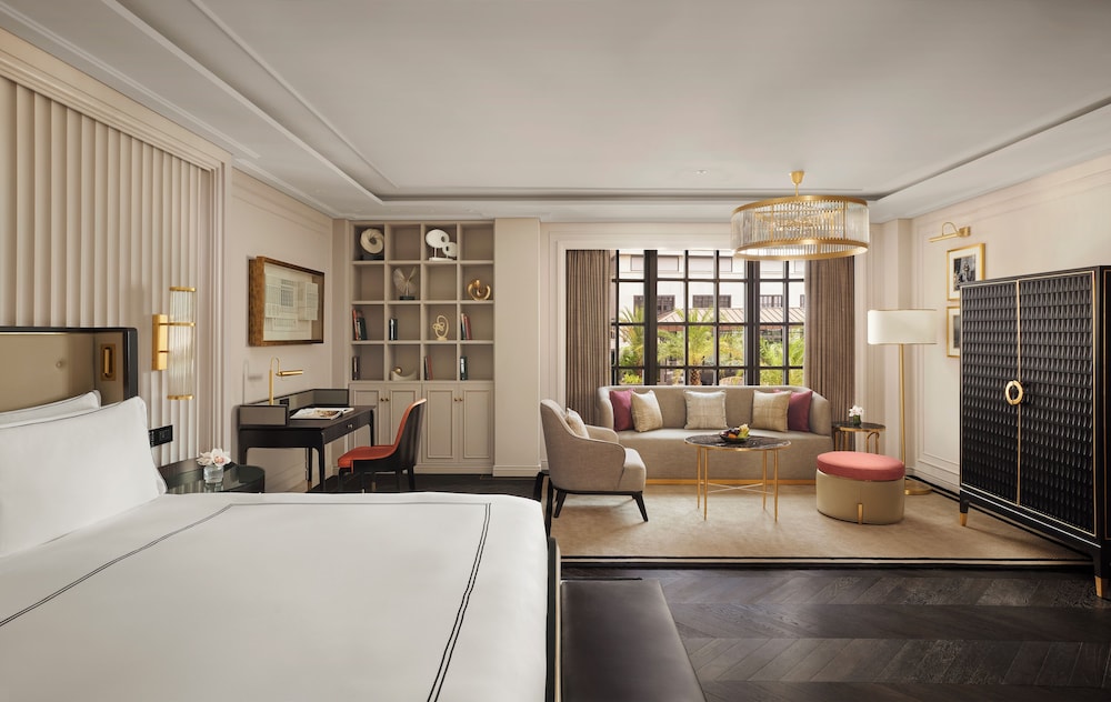 Fairmont Gold, Suite junior, 1 cama de matrimonio grande del hotel Fairmont Mumbai. Foto 17