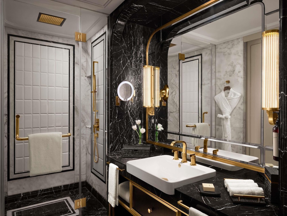 SIGNATURE GOLD 2 Single Beds, Fairmont Gold lounge access del hotel Fairmont Mumbai. Foto 2