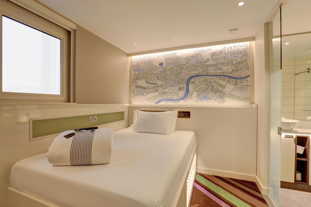 Habitación estándar doble del hotel Hub By Premier Inn London Westminster - Westminster Abbey. Foto 1