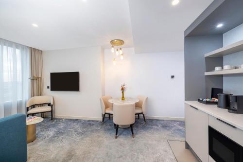 Suite Dorsett del hotel Dorsett Canary Wharf London. Foto 5