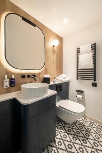 Habitación Deluxe con cama extragrande del hotel Dorsett Canary Wharf London