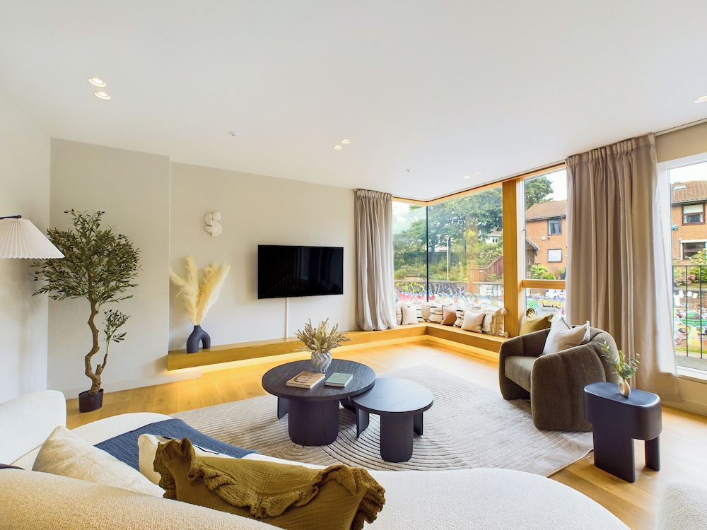 Casa Deluxe, 3 habitaciones, balcón, vistas al canal del hotel Be London - The St Pancras Residences. Foto 8
