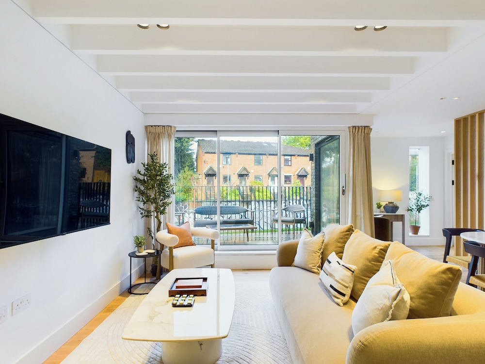 Casa Confort, 3 habitaciones, balcón, vistas al canal del hotel Be London - The St Pancras Residences. Foto 13