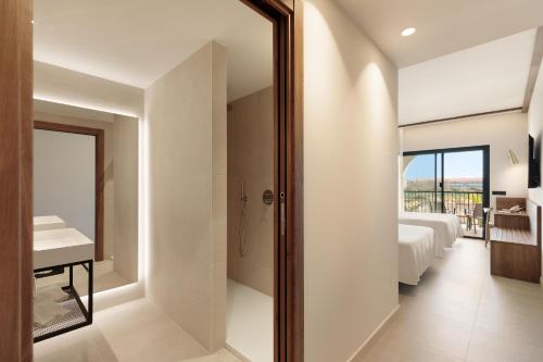 Habitación Doble Superior del hotel Best Village Chipiona. Foto 7