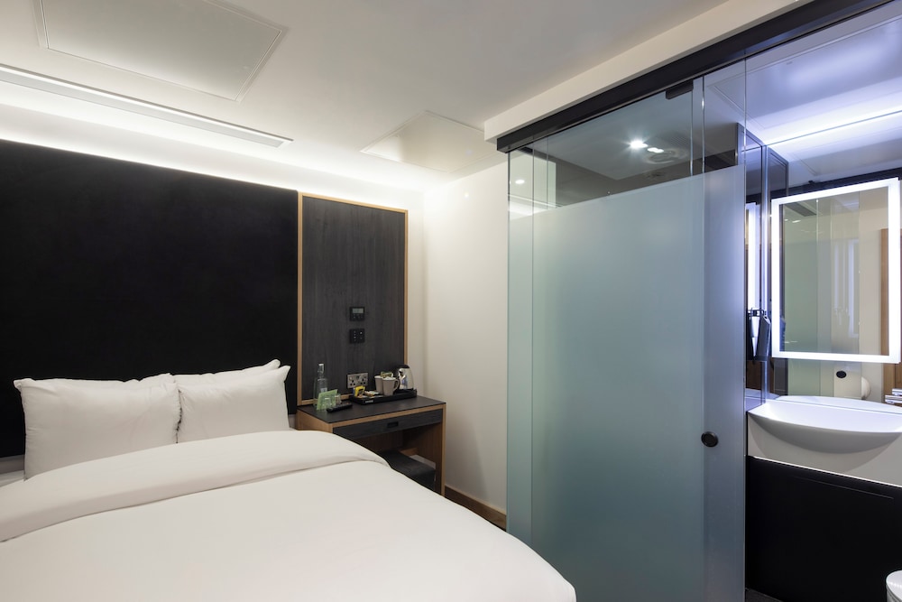 Inside Double Room, No windows del hotel The Z Hotel Leicester Square