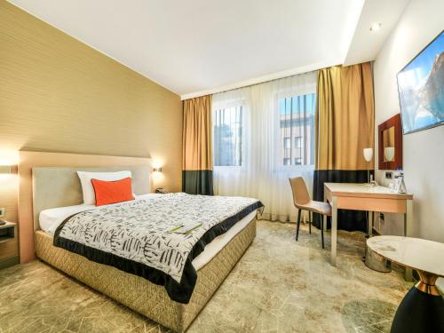 Habitación Superior - 1 cama grande del hotel In Belgrade