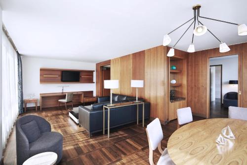 Suite Real del hotel Metropol Palace Belgrade. Foto 1