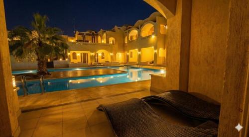 Romance Swim Up 16+ del hotel Regency Plaza Aqua Park. Foto 6