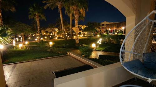 Romance Room with Garden View 16+ del hotel Regency Plaza Aqua Park. Foto 6