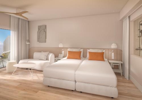 Habitación Doble o doble con 2 camas y vistas laterales al mar Guarda el Secreto del hotel Amare Beach Sancti Petri - Adults Recommended. Foto 2