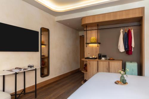 Habitación Superior - 1 cama grande del hotel Serenay Málaga. Foto 3