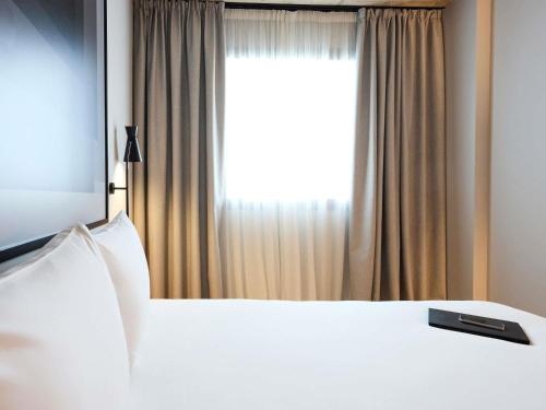 Habitación Doble Estándar del hotel ibis Madrid Norte Las Tablas. Foto 5