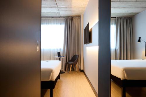 Habitación Doble Estándar del hotel ibis Madrid Norte Las Tablas. Foto 8