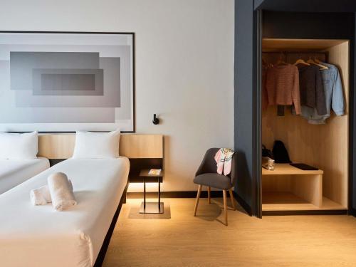 Habitación Doble Estándar - 2 camas del hotel ibis Madrid Norte Las Tablas. Foto 3