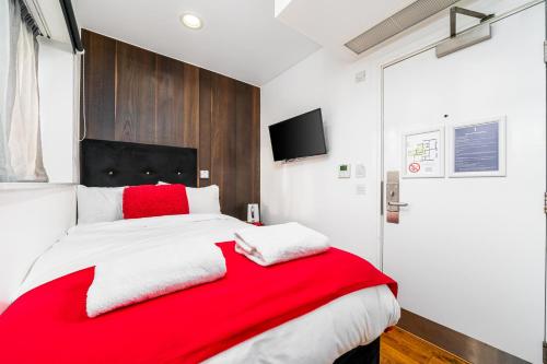 Habitación Doble Pequeña del hotel The Whitechapel. Foto 2