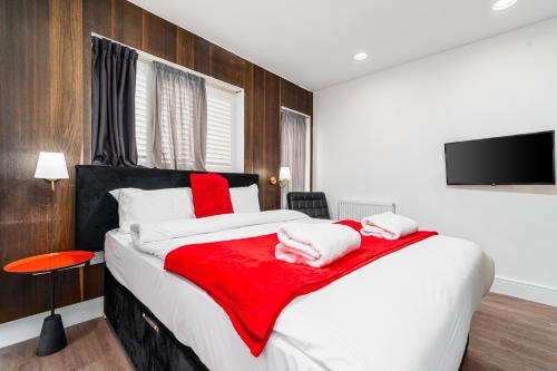 Habitación Doble Deluxe con ducha del hotel The Whitechapel. Foto 7
