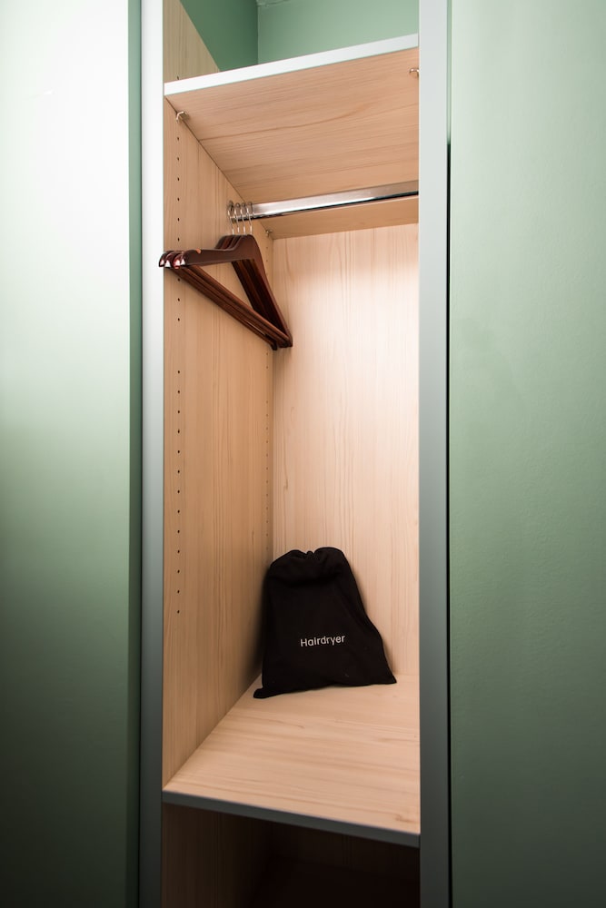 Habitación doble, baño privado del hotel Caring. Foto 4