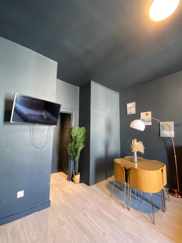 Estudio Familiar 2 Camas dobles kitchenette del hotel Modern Studios Close To Hyde Park. Foto 3