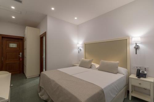 Habitación Doble - 2 camas dobles del hotel Emblemático Holiday Time