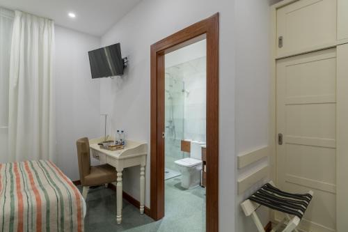 Habitación Doble Económica del hotel Emblemático Holiday Time. Foto 4