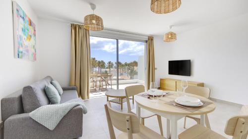 Apartamento con vistas al mar del hotel Calm Beach