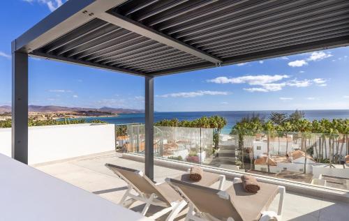 Apartamento Deluxe de 1 dormitorio con vistas al océano del hotel Calm Beach. Foto 4