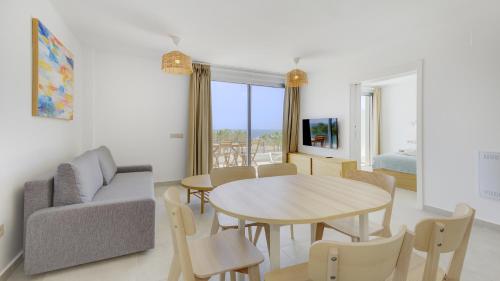 Apartamento Deluxe de 1 dormitorio con vistas al océano del hotel Calm Beach. Foto 6
