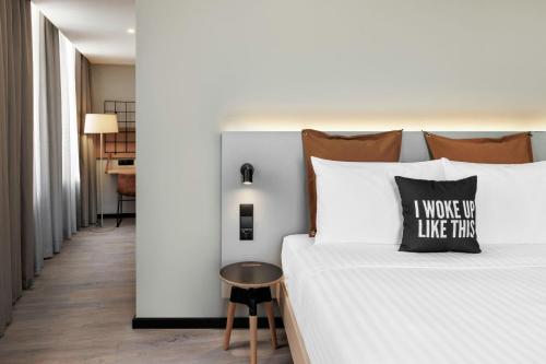 Moxy Superior Queen Room del hotel Moxy Alfragide Lisboa