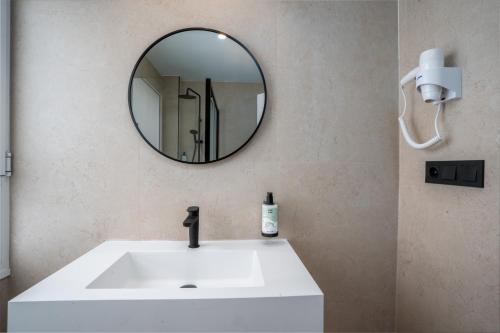 Apartamento de 1 dormitorio del hotel Smartr Sevilla Puente de Triana. Foto 1