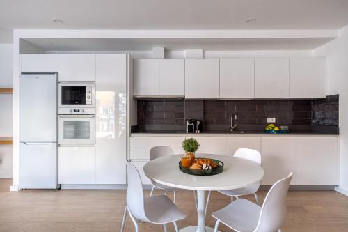 Suite Familiar con balcón del hotel Beach Alfredo. Foto 24