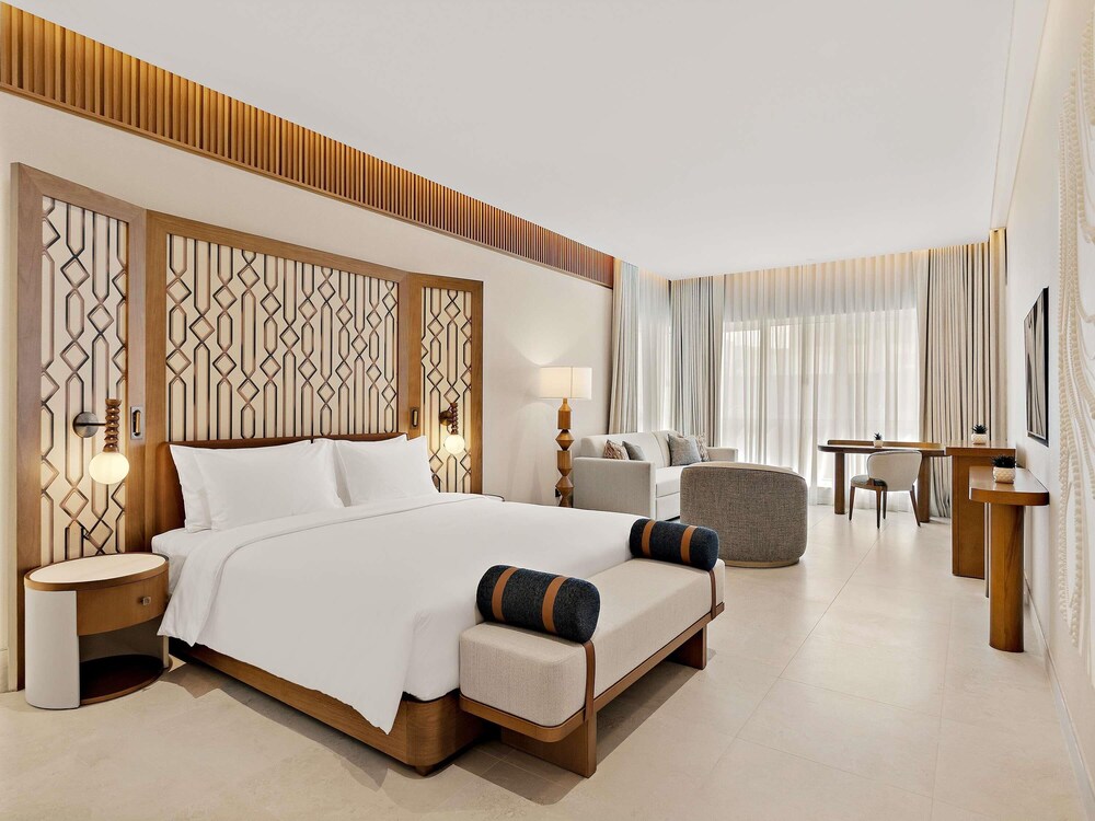 Suite del hotel Mercure Abu Dhabi Downtown. Foto 6